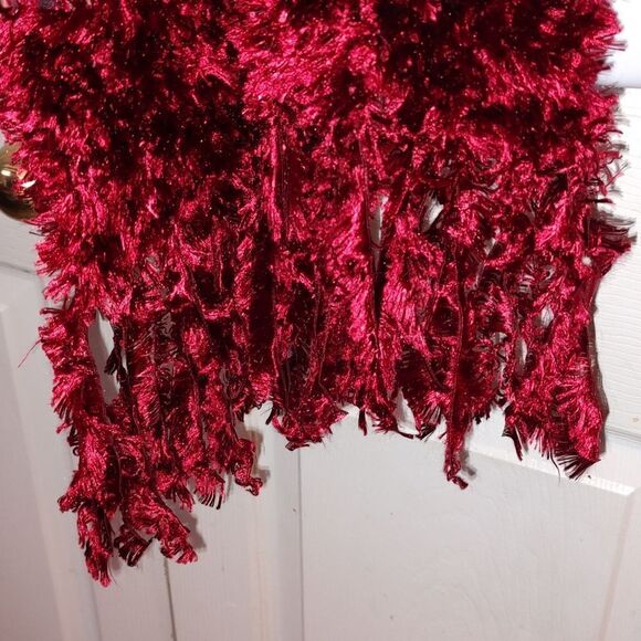 Cejon red black scarf soft fuzzy multi texture scarf - Picture 4 of 10
